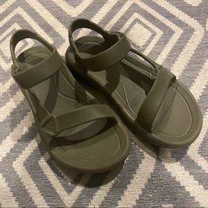 Like New Teva Sandal
